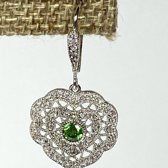 925 Sterling Silver Peridot White Sapphire Dangle Earrings New - Picture 3 of 12